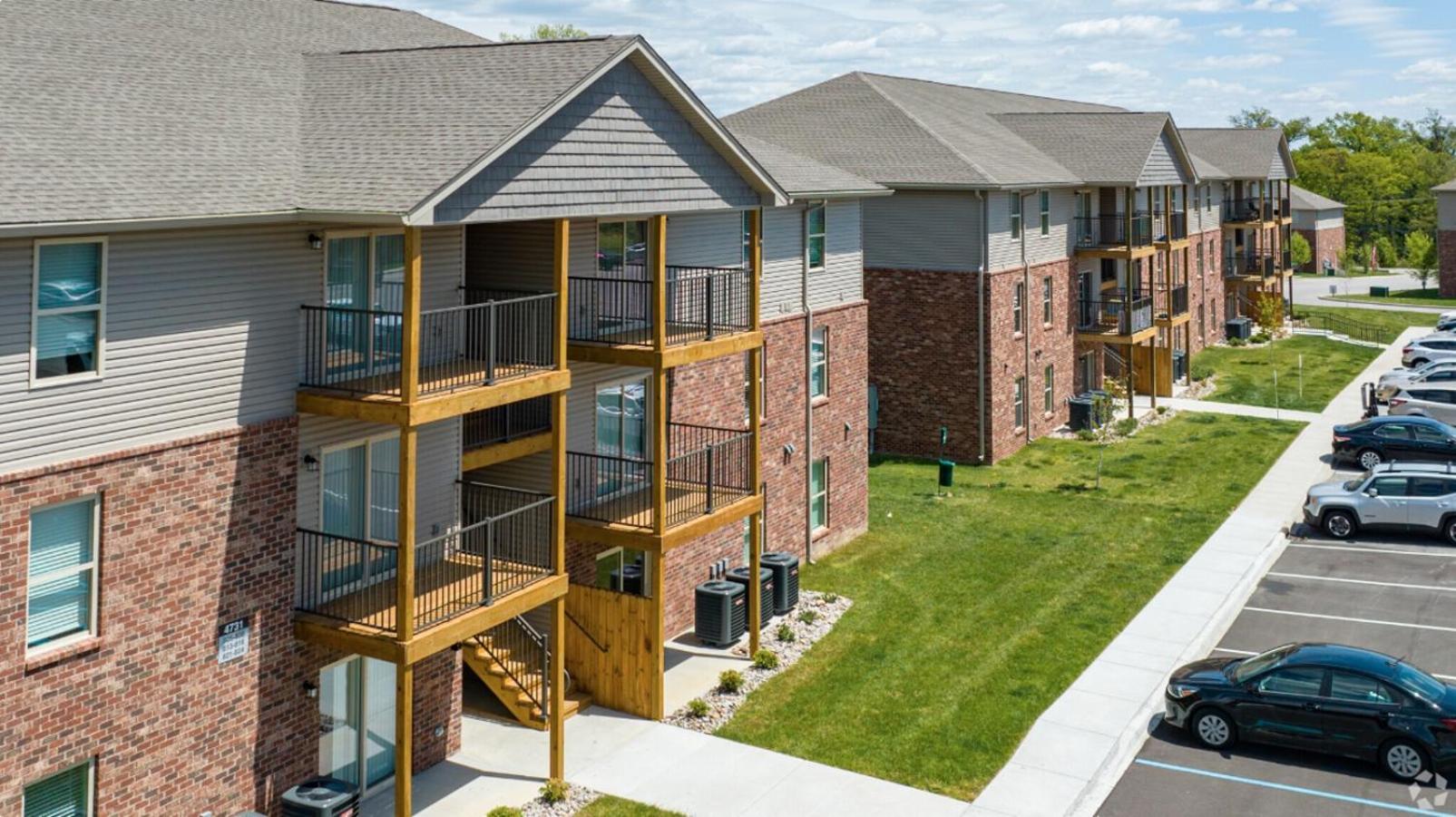 Stonecrest 620, 2Bd Apt I Free Parking I Pool New Albany Exterior photo